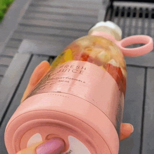Mix&Go  – Blender Portabil pentru Smoothie-uri